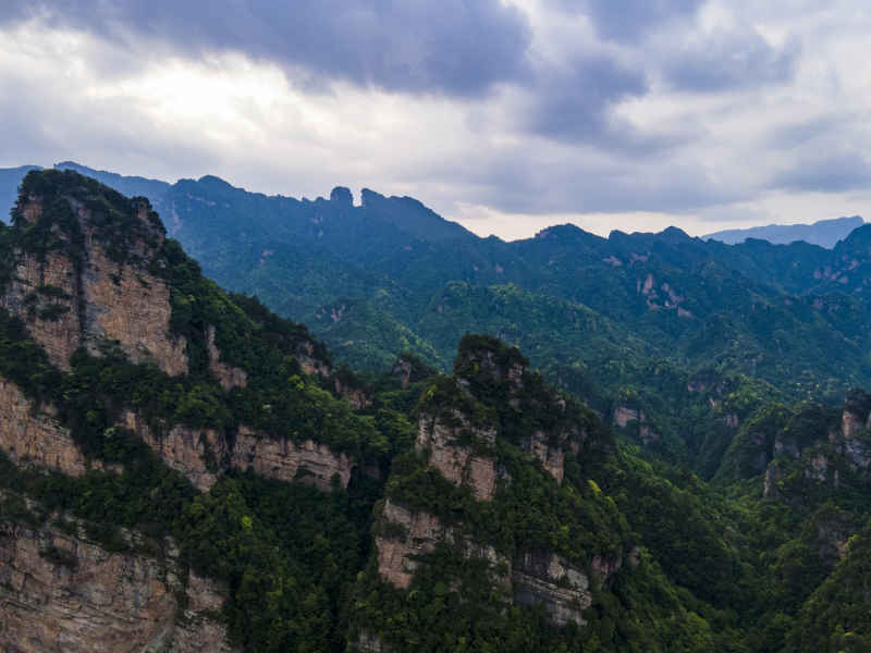 湖南张家界武陵源百丈崖