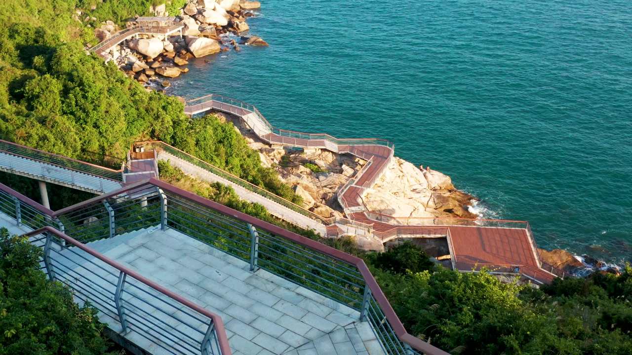 珠海海边栈道空镜头 
