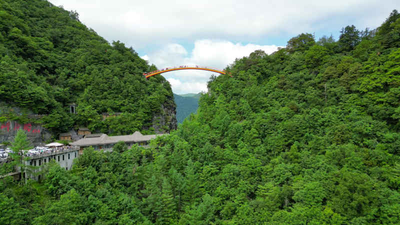 航拍湖北神农架天燕景区彩虹桥