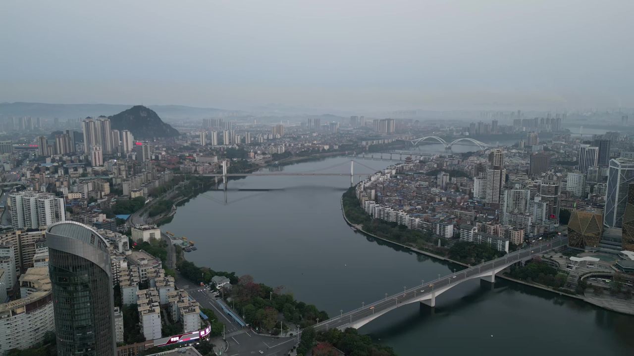 广西柳州城市清晨航拍 
