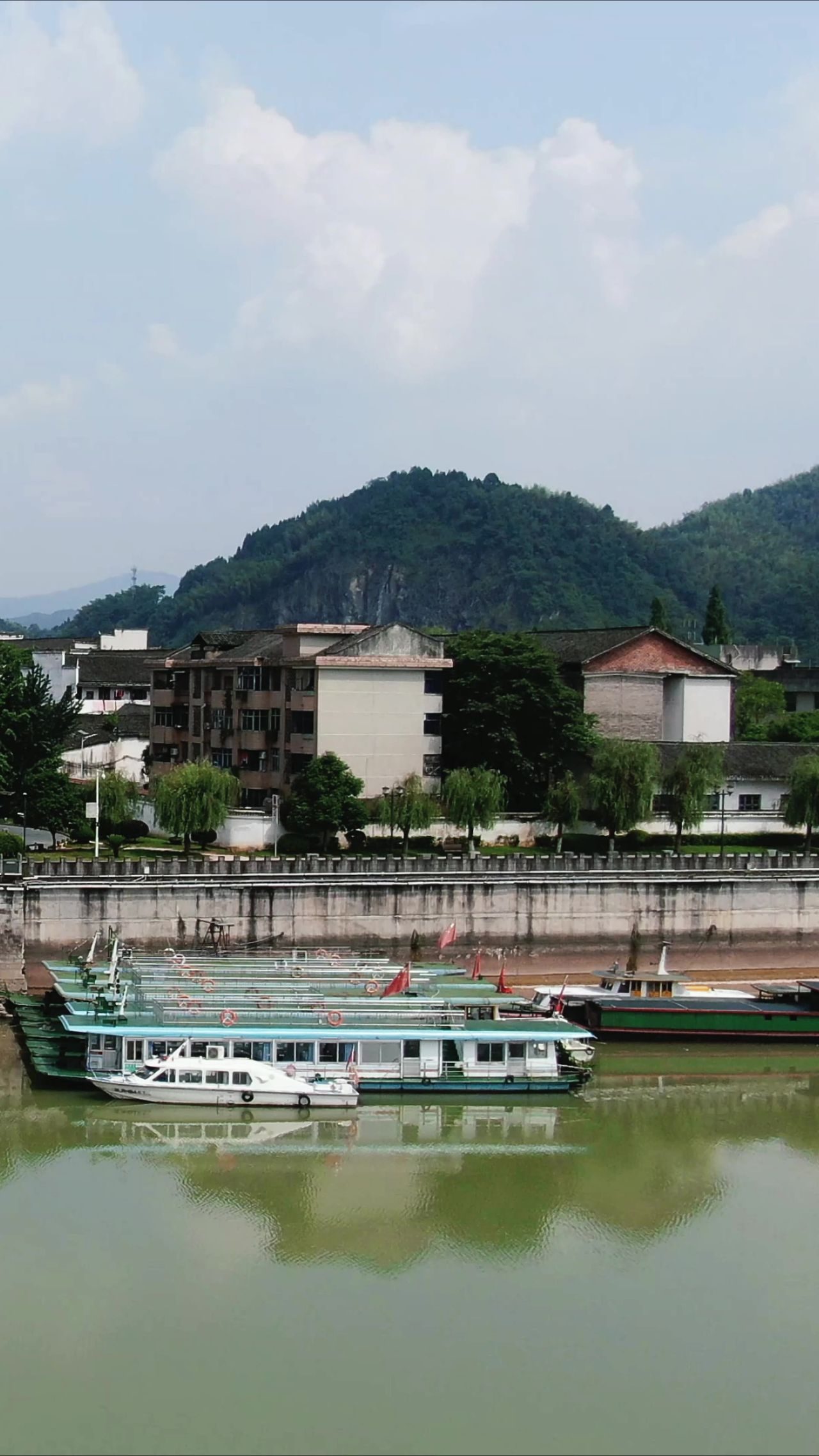 航拍湖南洪江黔阳古城4A景区竖屏