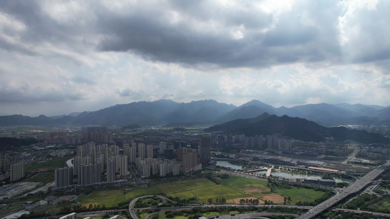 城市蓝天白云天际线高楼建筑航拍温州 