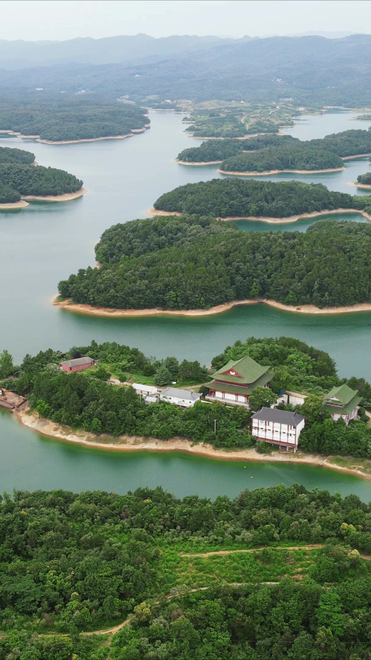 祖国大好河山洈水湖4A景区