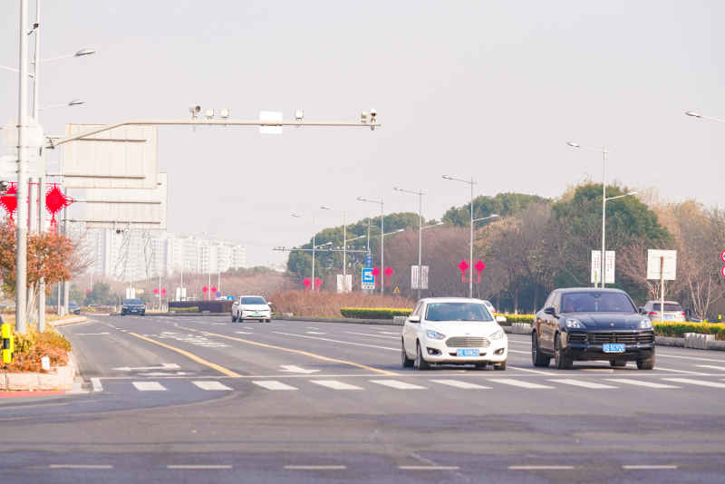 航拍昆山城镇道路风光新春氛围 25