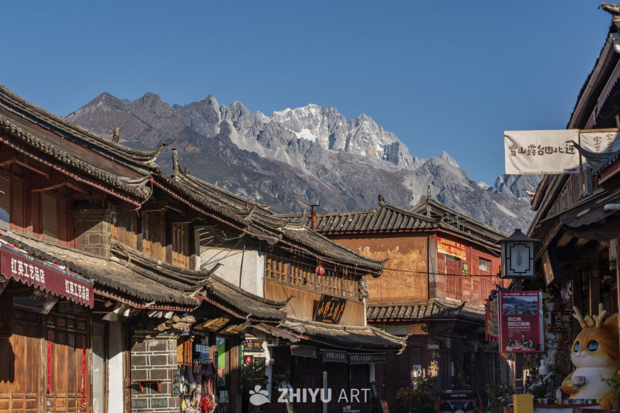 白沙古镇，冬遇玉龙雪山