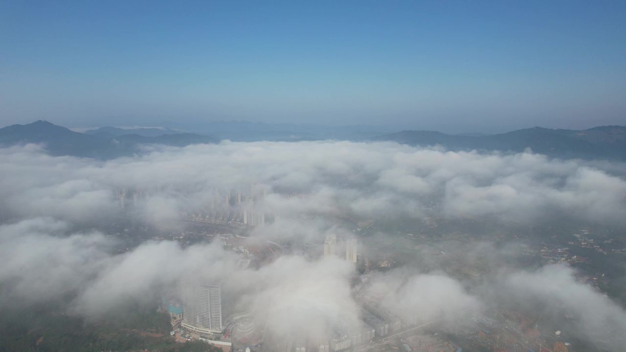清晨迷雾云海风景日出航拍