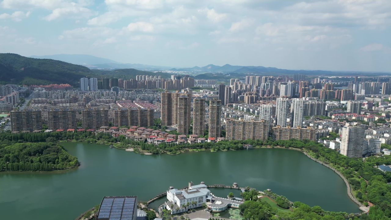 航拍江西新余北湖公园