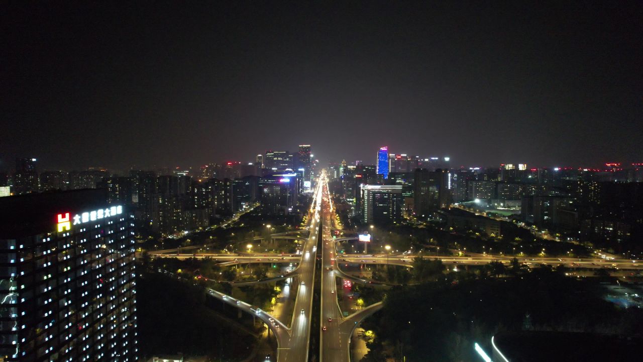 成都天府大道天府立交桥夜景交通