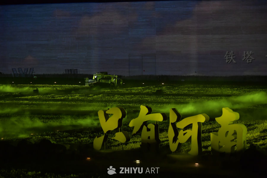 夜幕下的丰收