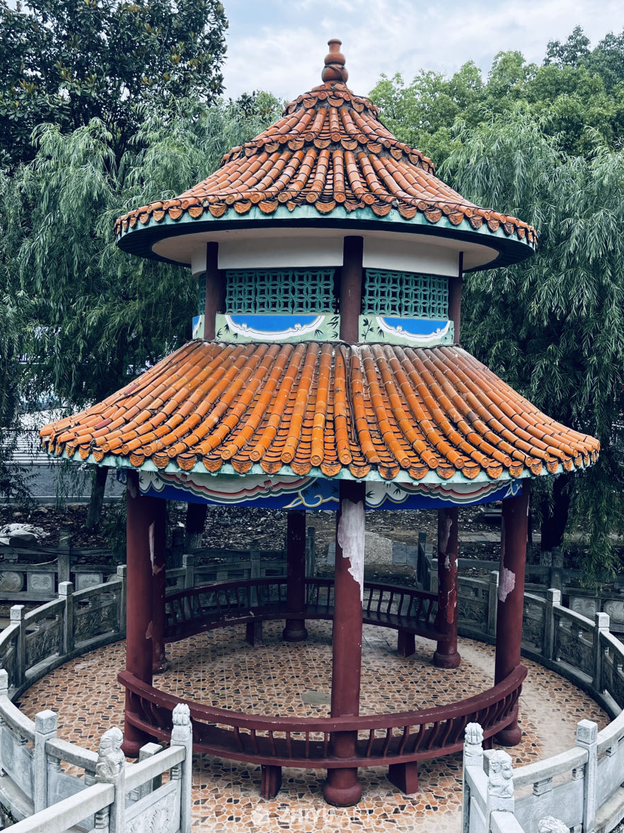 古典中式亭子