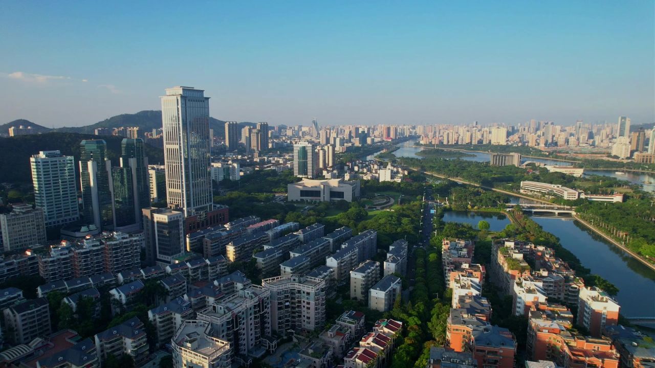 航拍厦门白鹭洲公园景观