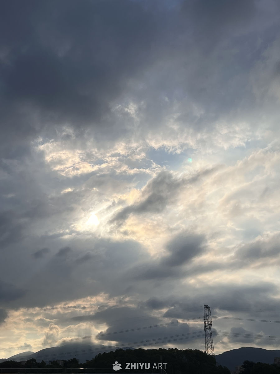夕阳下的云海