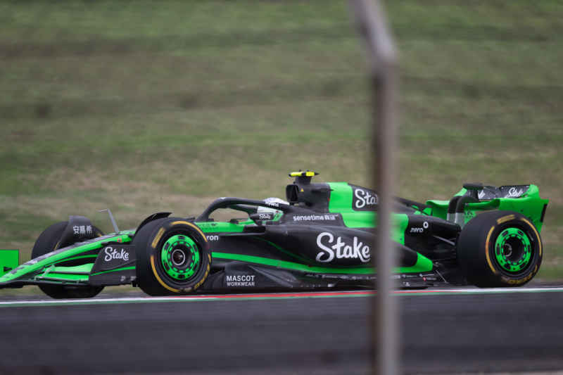 f1 16