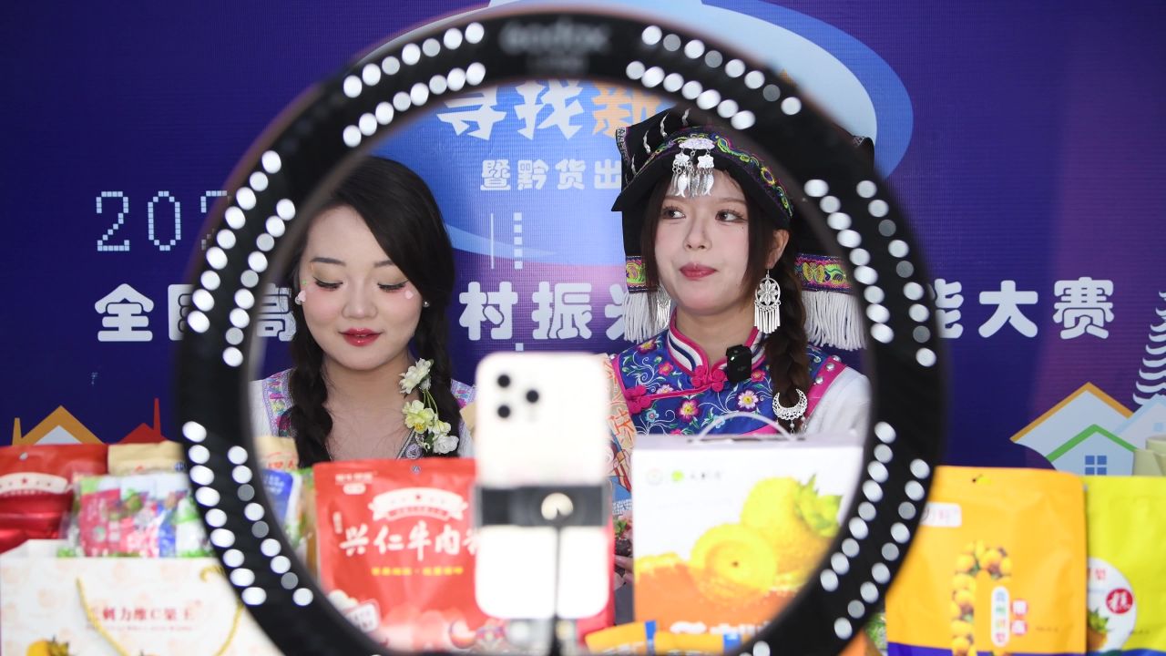 【4k合集】大学生美女直播带货农产品