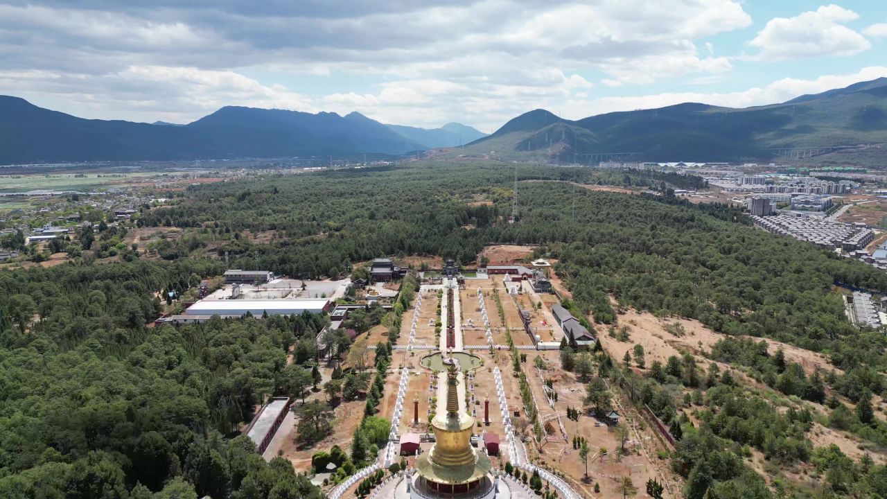  航拍云南丽江金塔景区4A景区