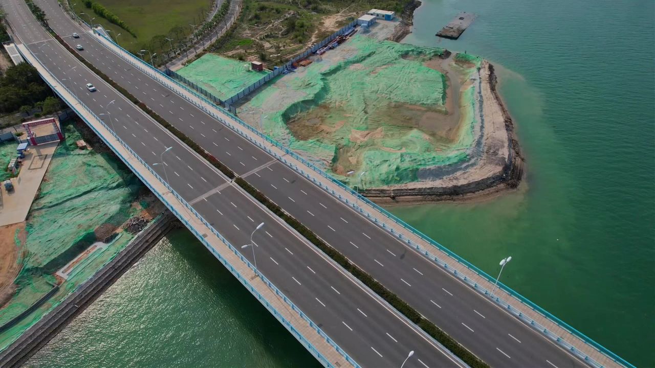 航拍厦门丙洲大桥景观