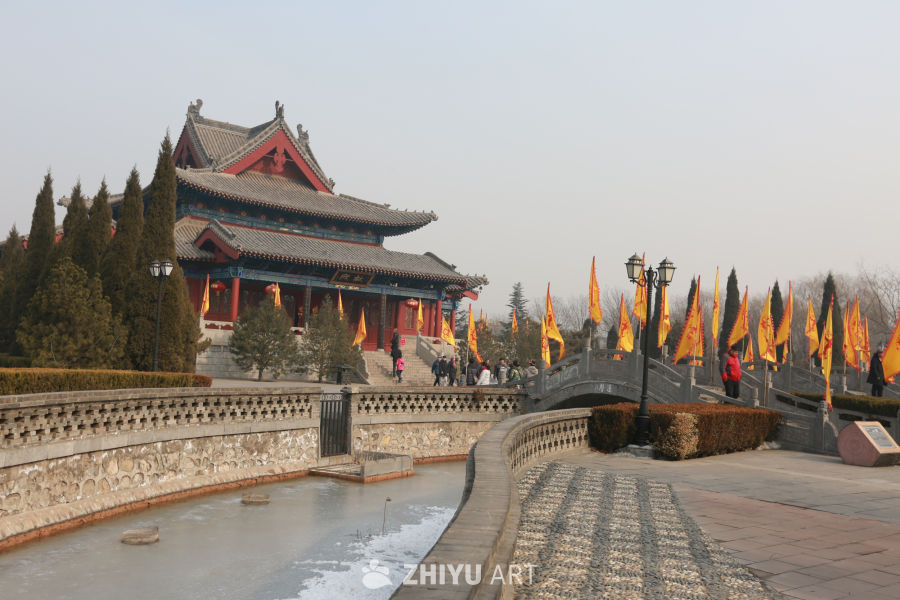 冬日古园静谧景