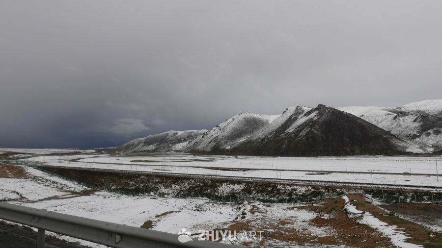 雪域高原的冬日景象