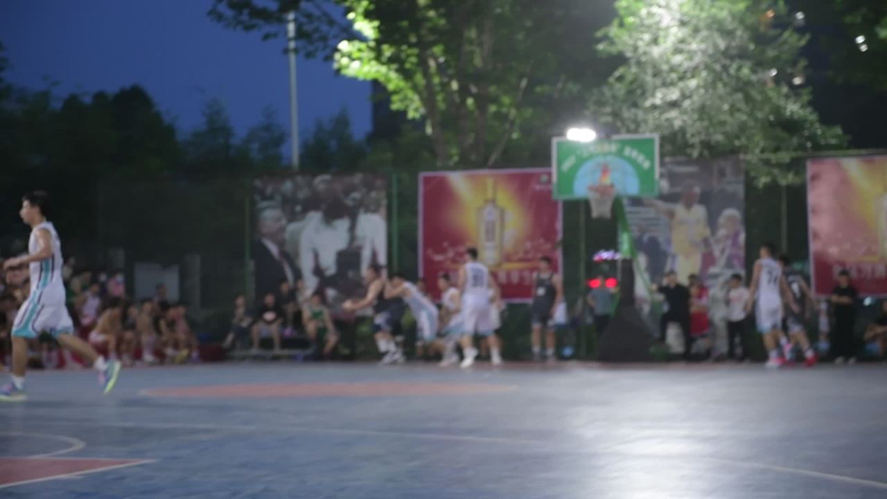 夜间街头篮球赛