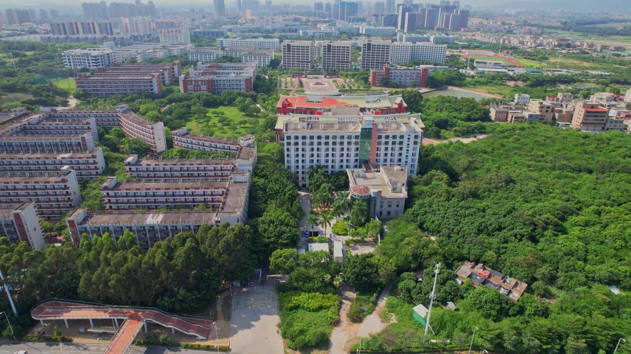 航拍厦门海洋技术学院 4