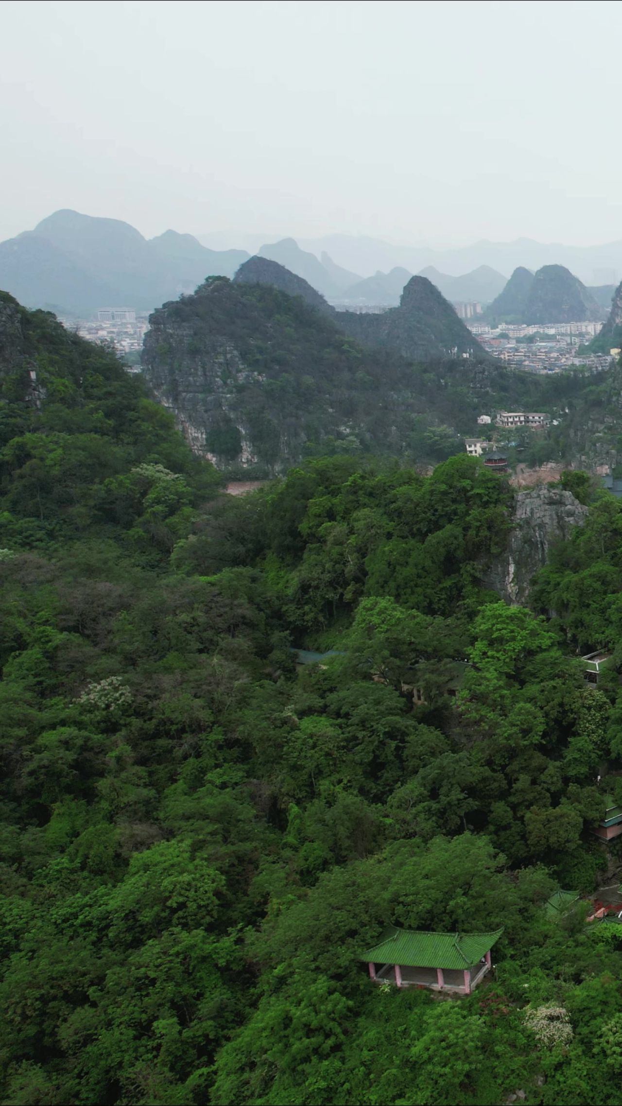 广西桂林山水风光竖屏航拍