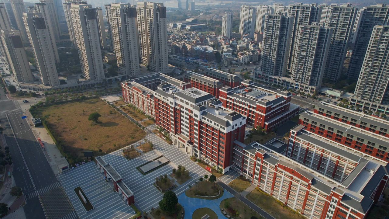 航拍福清第一中学景观