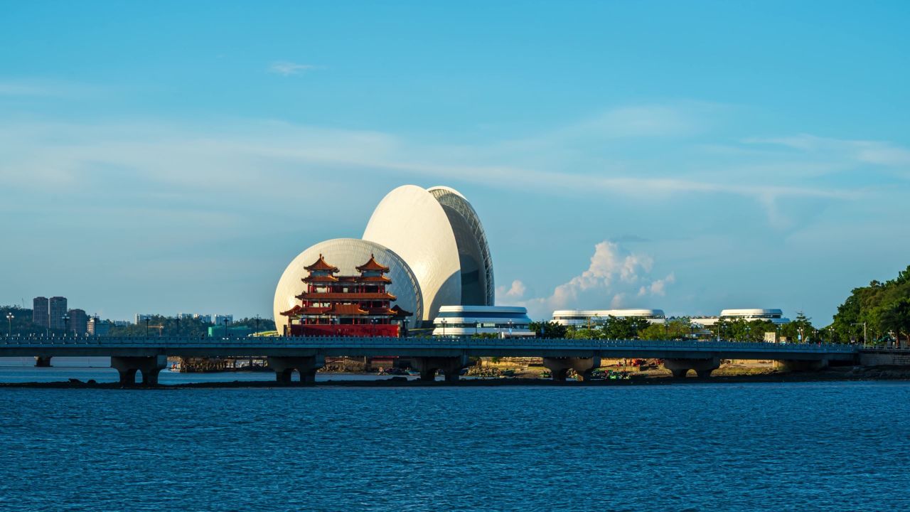 珠海七月日月贝晚霞 及灯光
