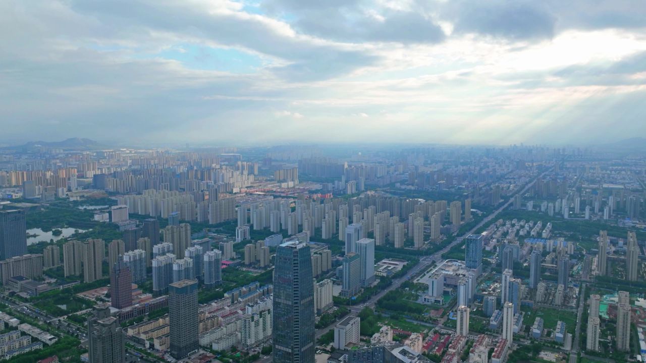 丁达尔效果 日照城市大景
