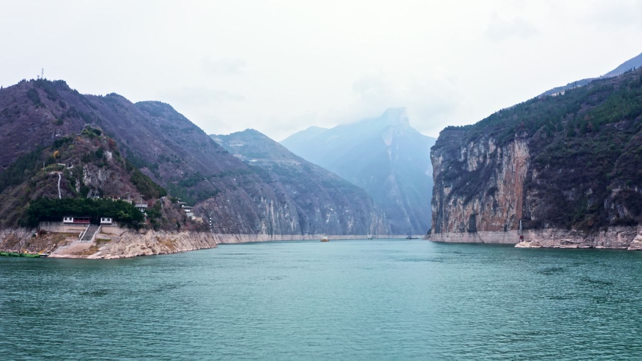 重庆市奉节县瞿塘峡夔门白帝城实拍航拍视频