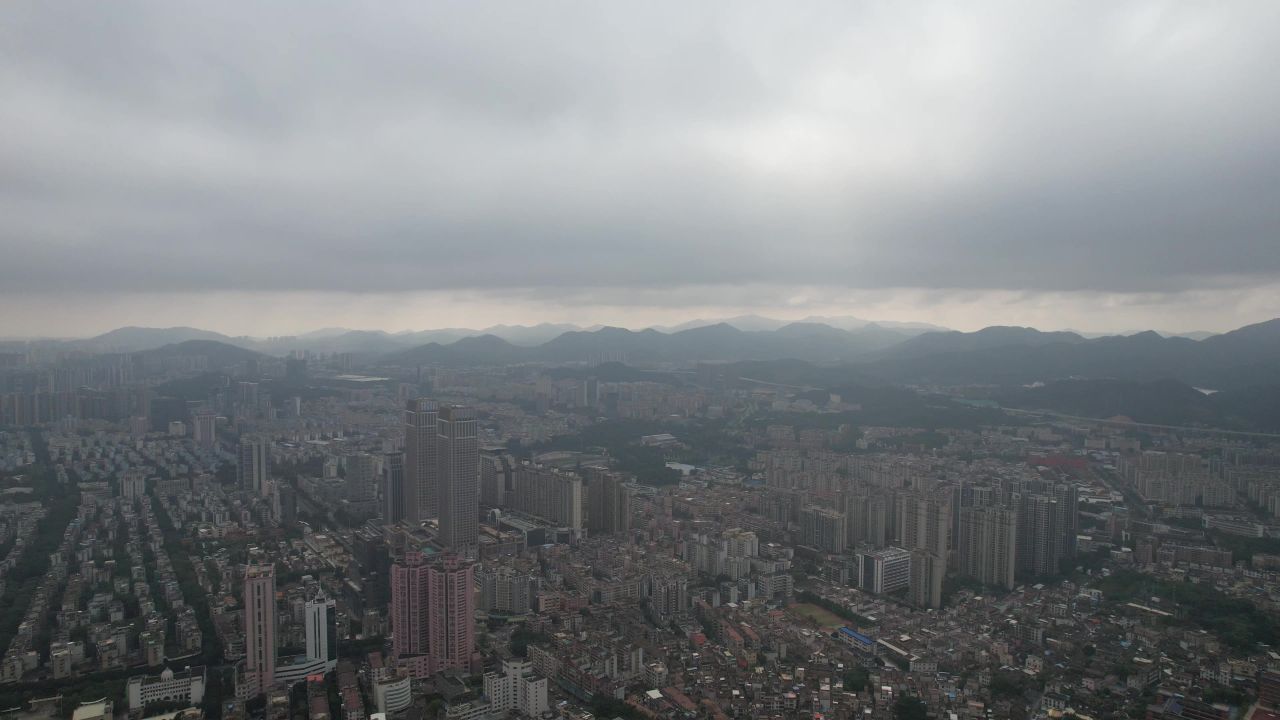 城市极端天气暴雨来袭航拍广东中山  