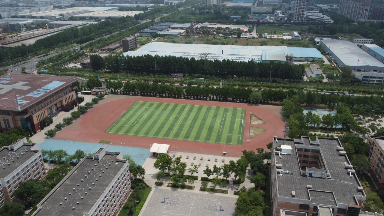 新乡一中南校区学校航拍 7