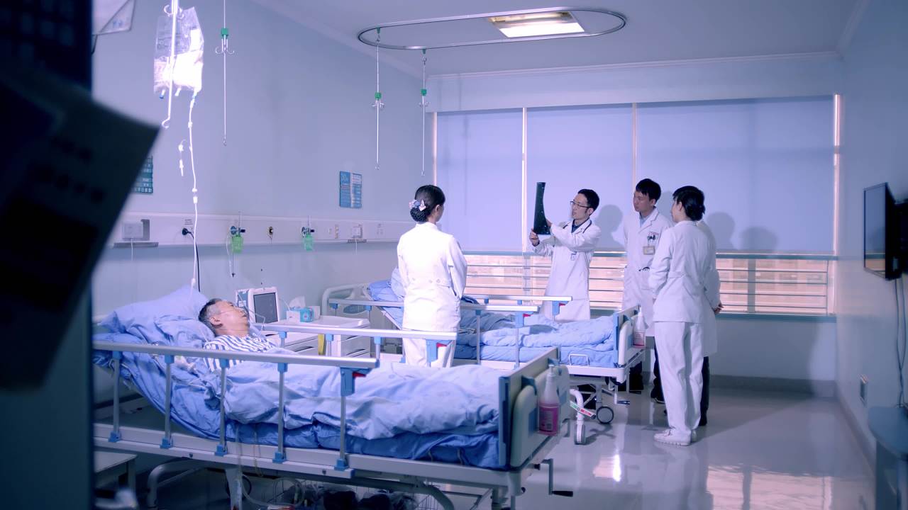 医院医生查房