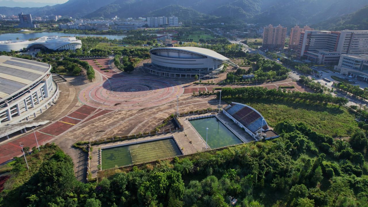 航拍福州大学城体育中心