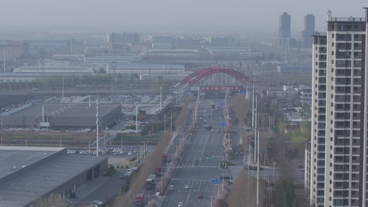 城市全景与桥梁