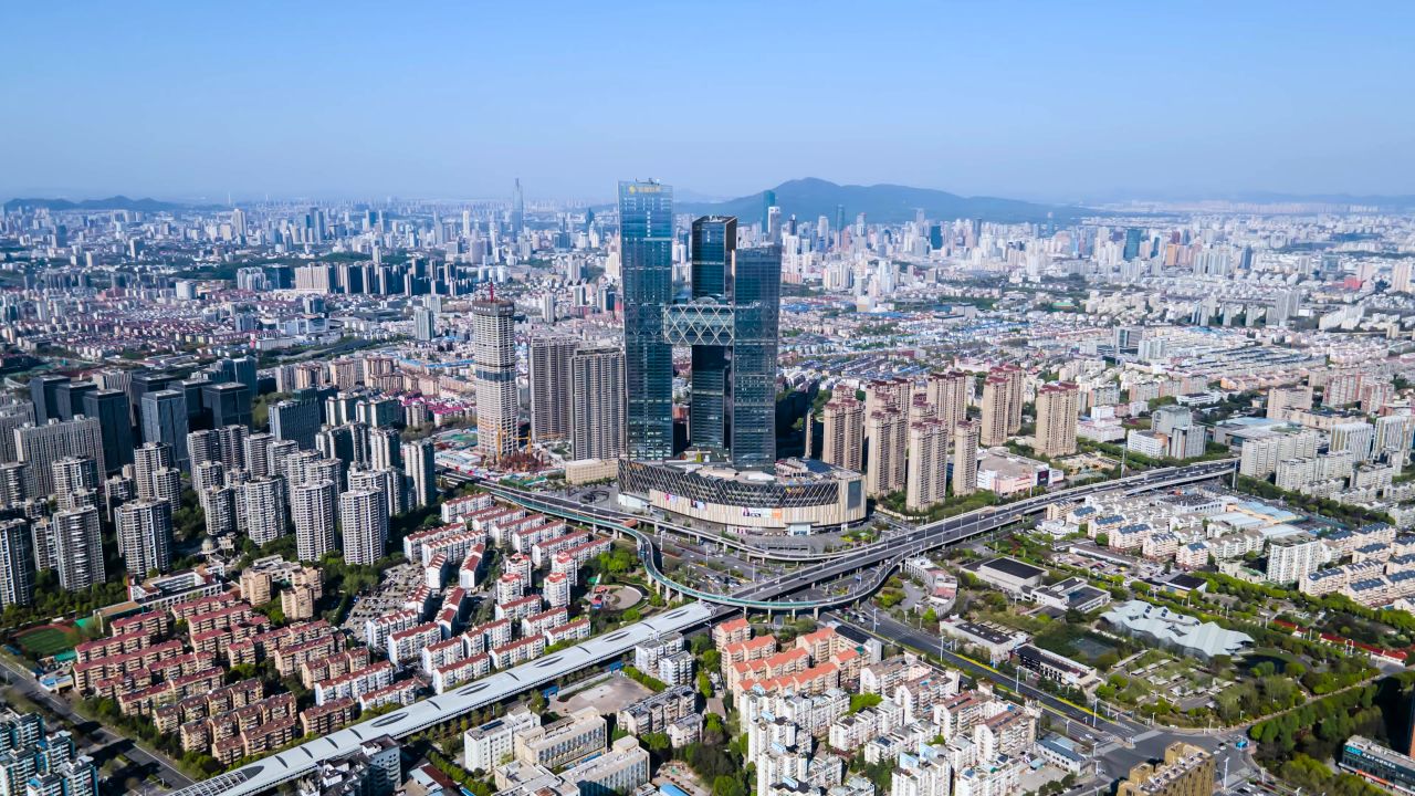 4K航拍南京河西新城金鹰世界延时摄影