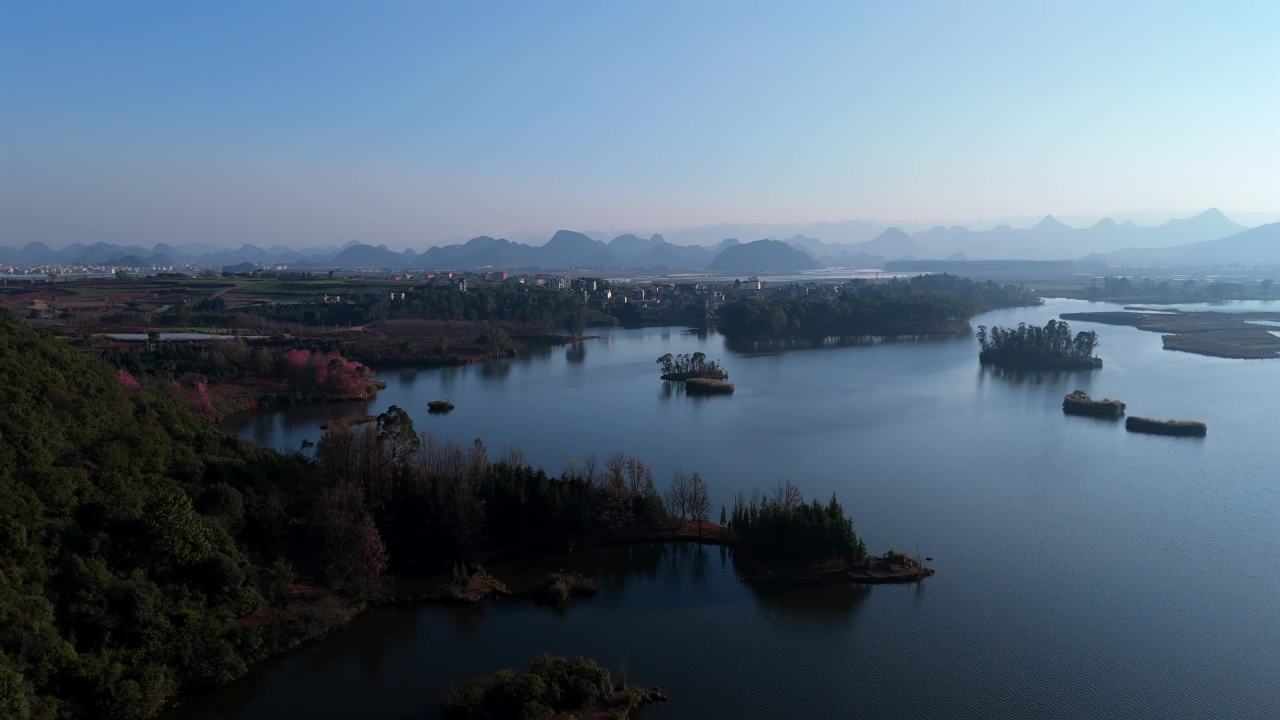 湖光山色