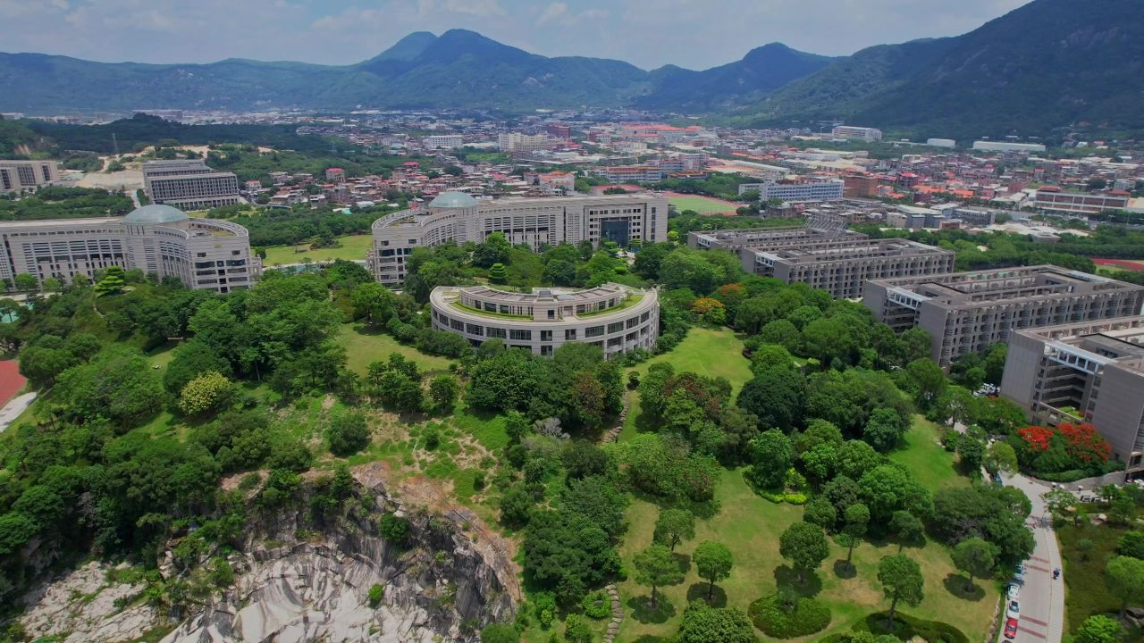 航拍泉州信息工程学院