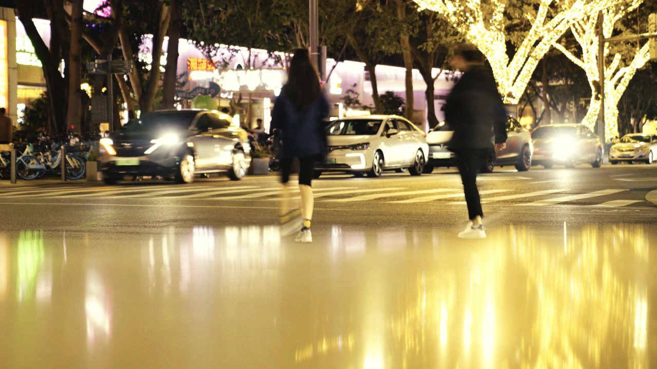 夜幕都市斑马线 2