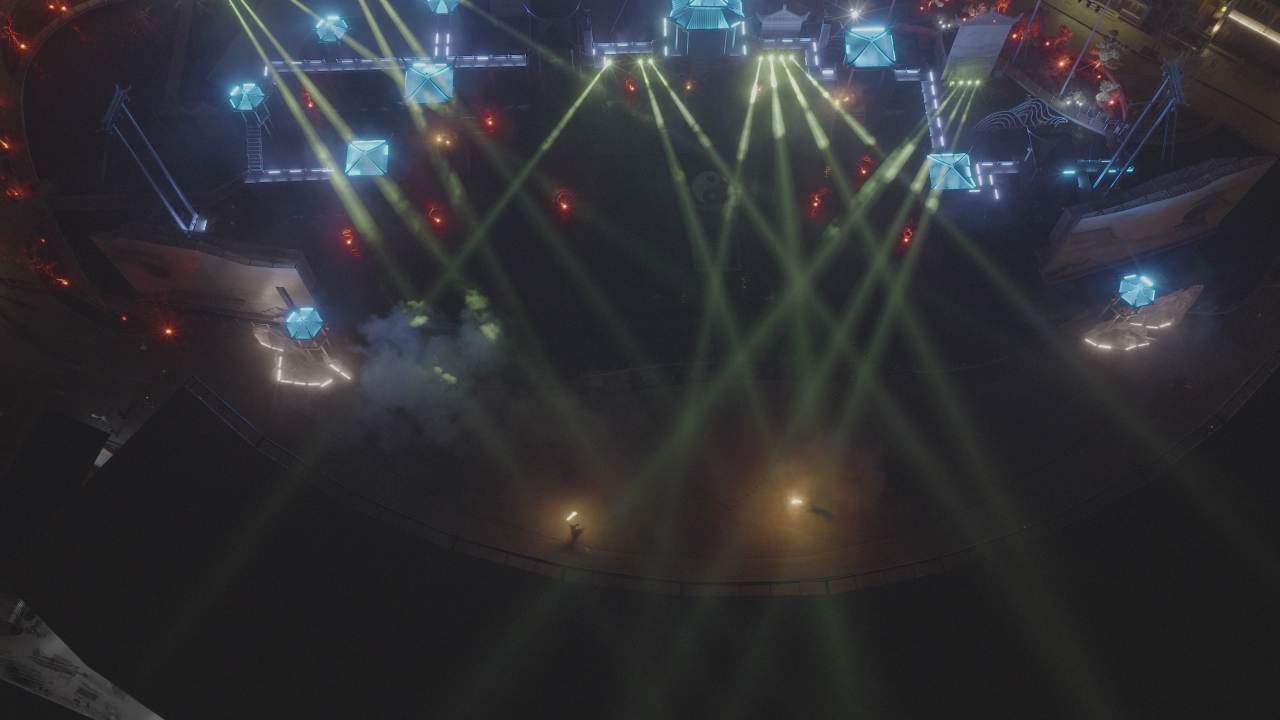 未来夜空下的烟花盛宴