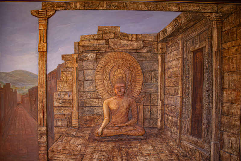 洛阳白马寺印度神庙内的壁画雕刻