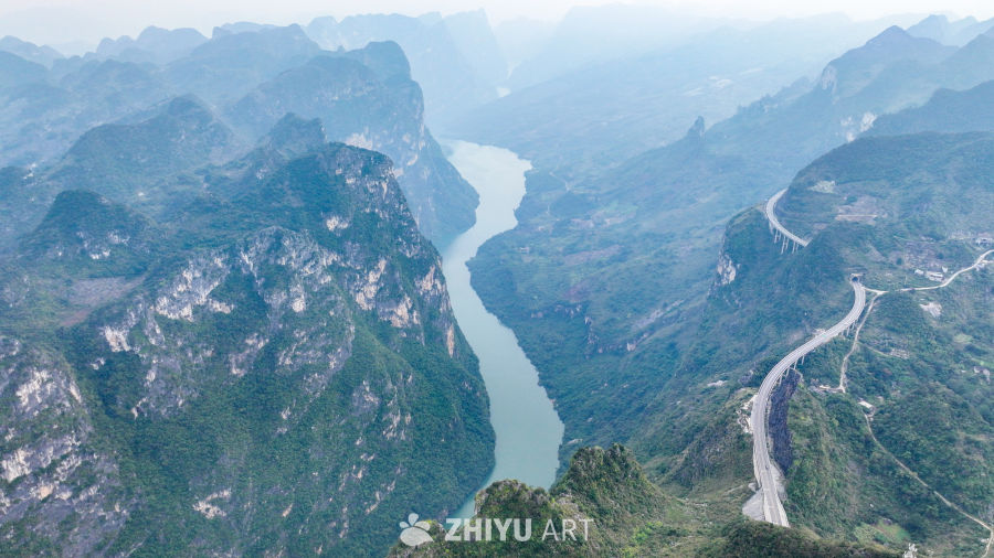 航拍山区公路  贵州关兴公路 10