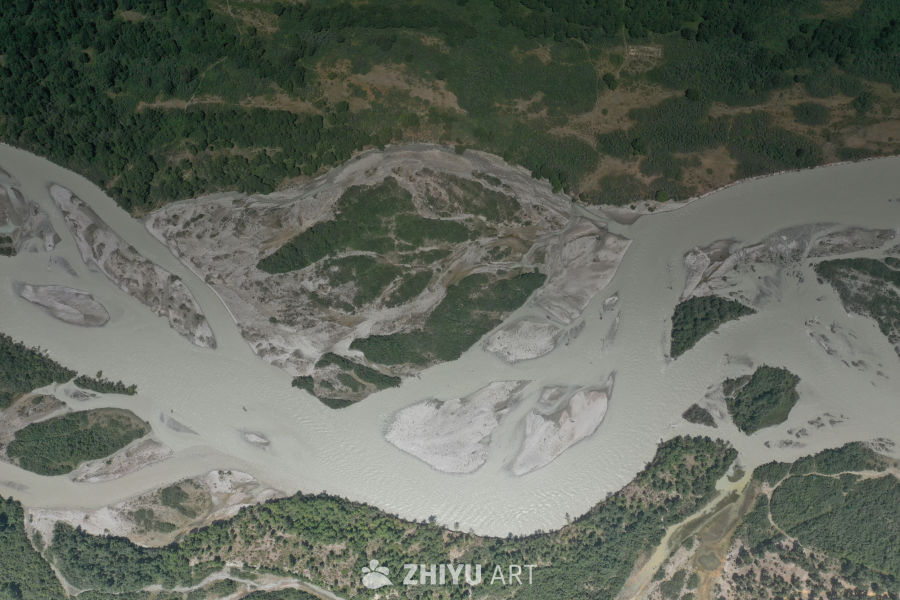 河流与湿地的交响