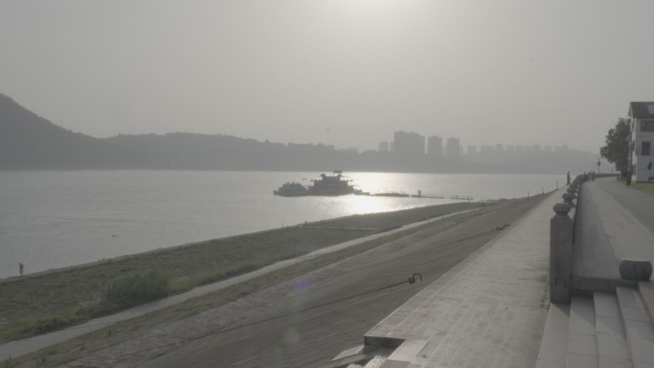 宜昌江边 23