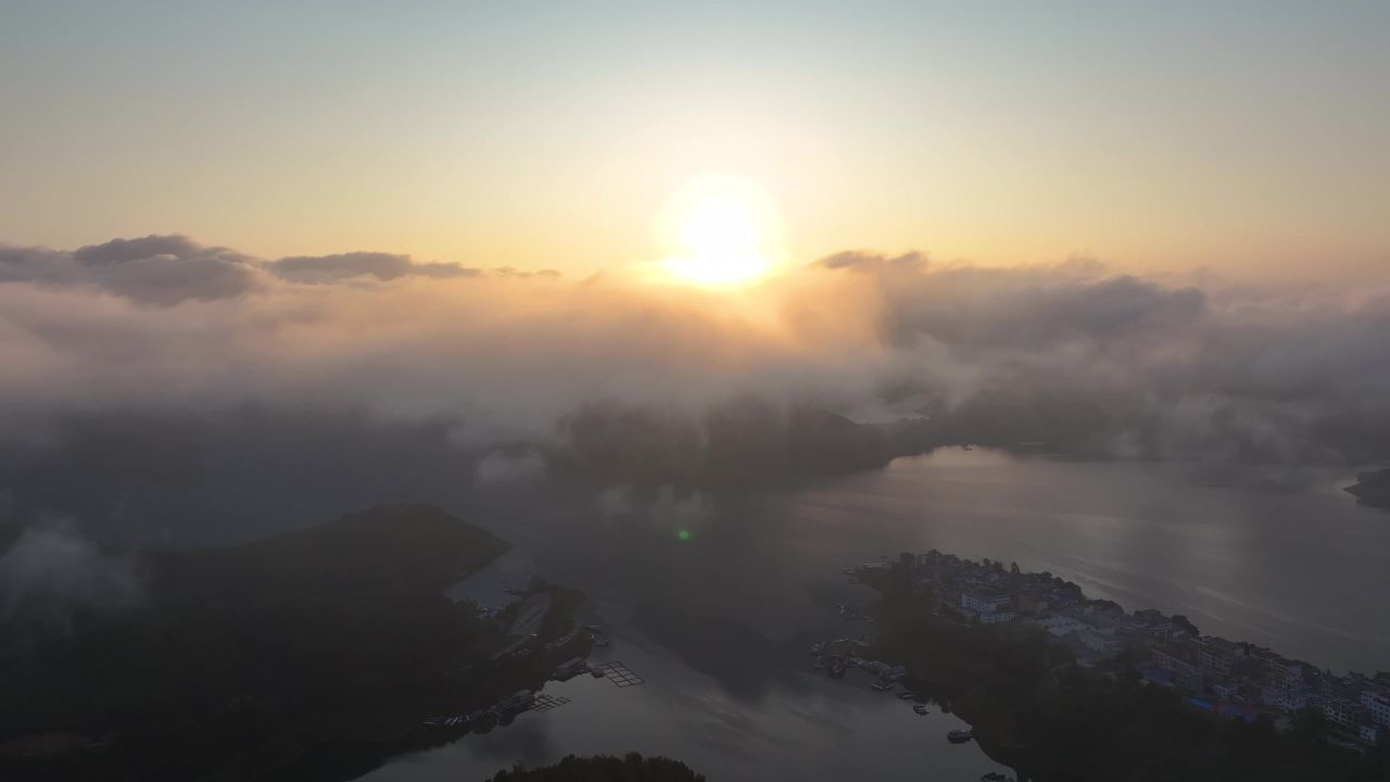4k穿云日出清晨森林河湖云海大美山川航拍