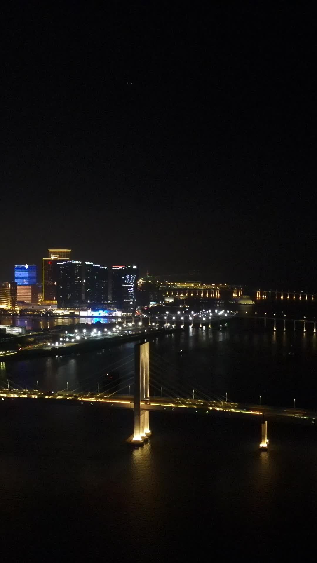 夜幕下的都市璀璨