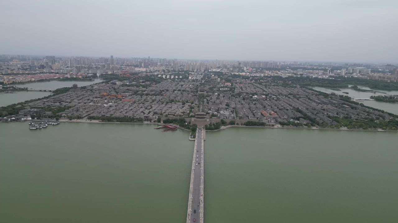  航拍山东聊城东昌湖景区