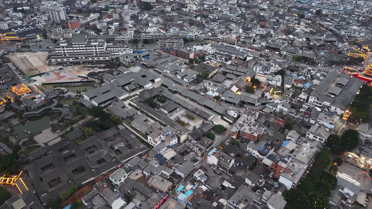 古城夜色