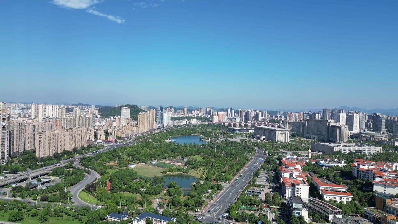 航拍江西宜春丰城广场
