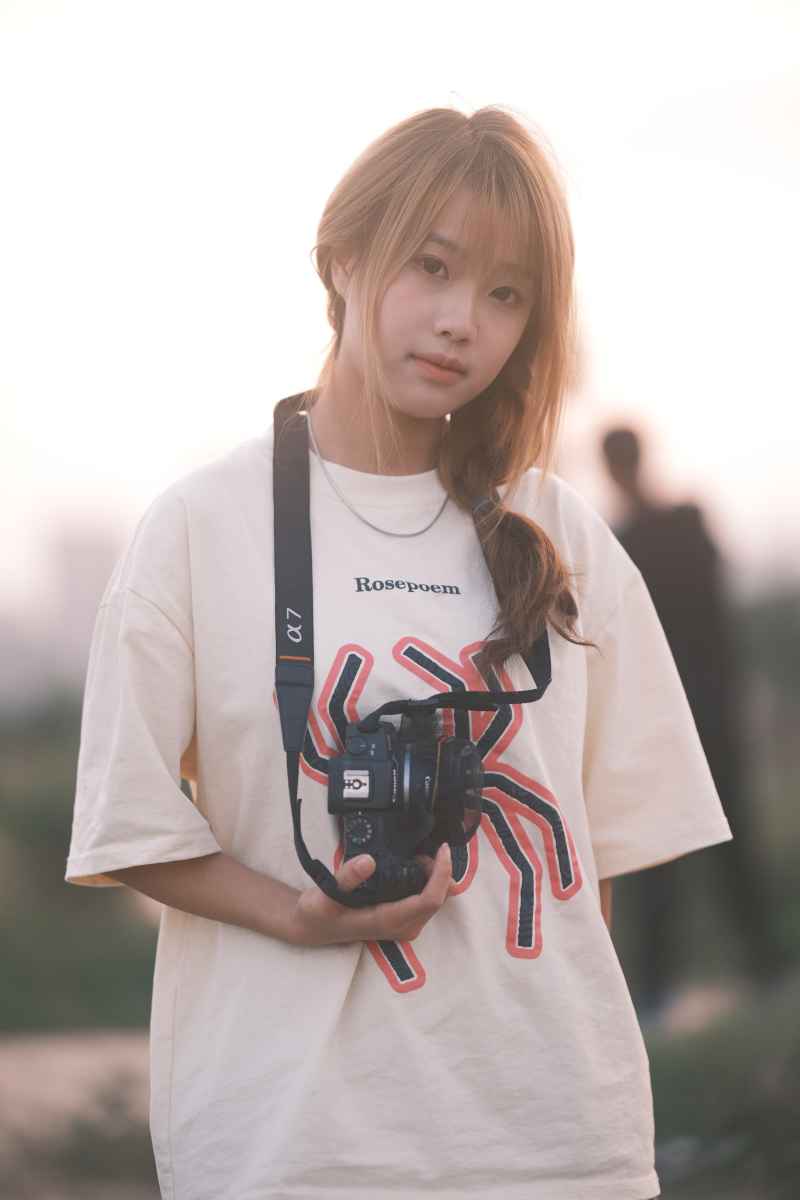 人像 25