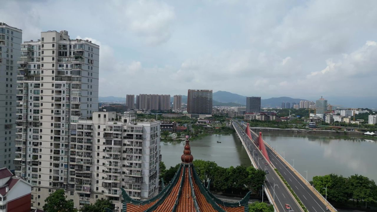 航拍福建漳州威镇阁